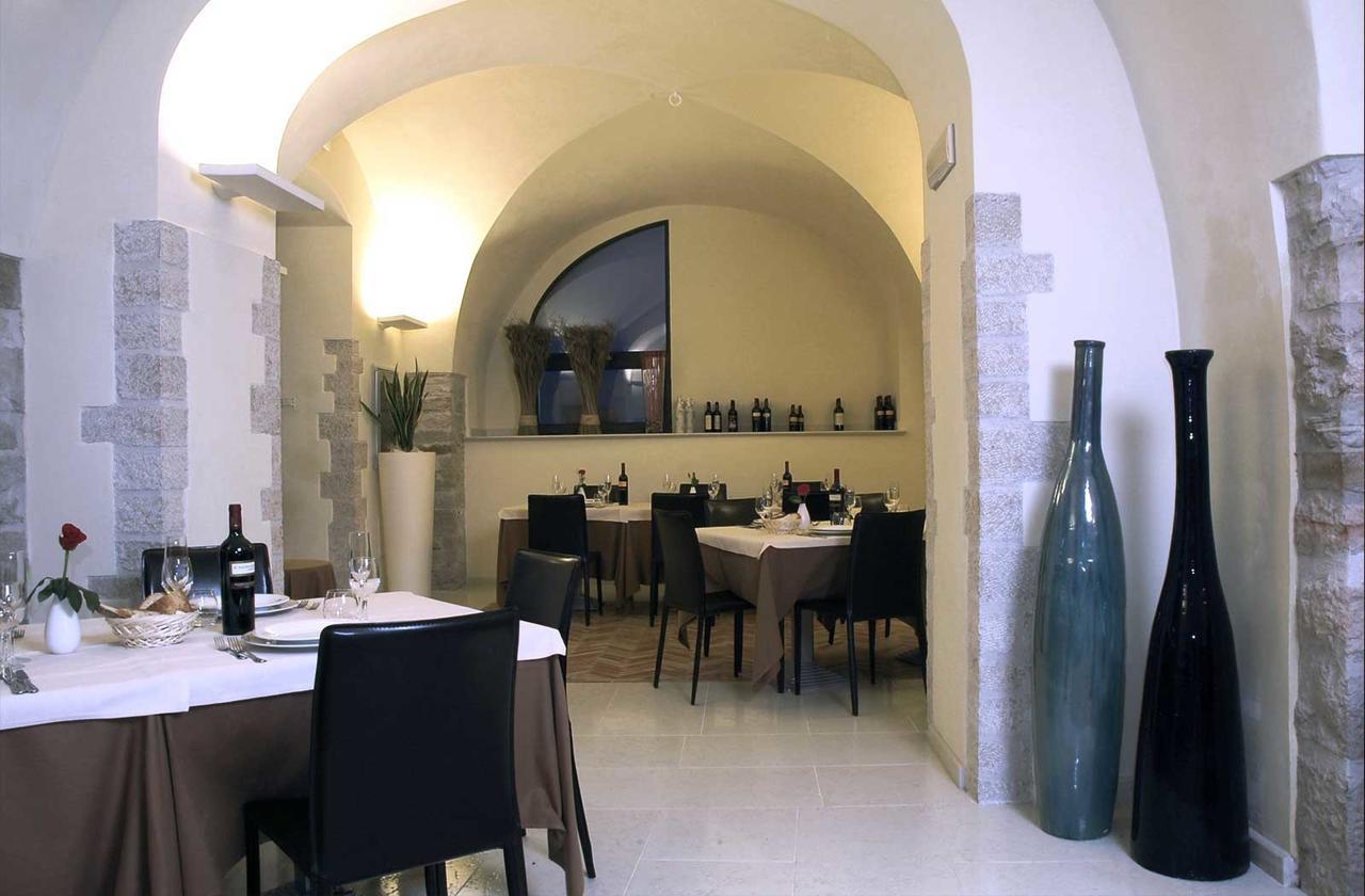 Hotel Orazio Venosa Buitenkant foto