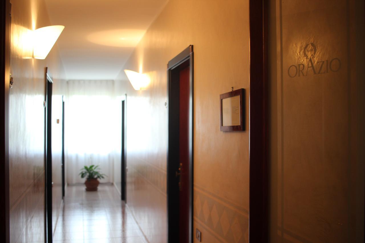 Hotel Orazio Venosa Buitenkant foto