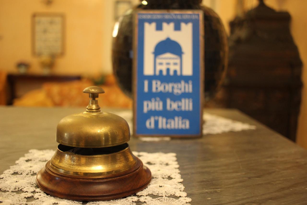 Hotel Orazio Venosa Buitenkant foto